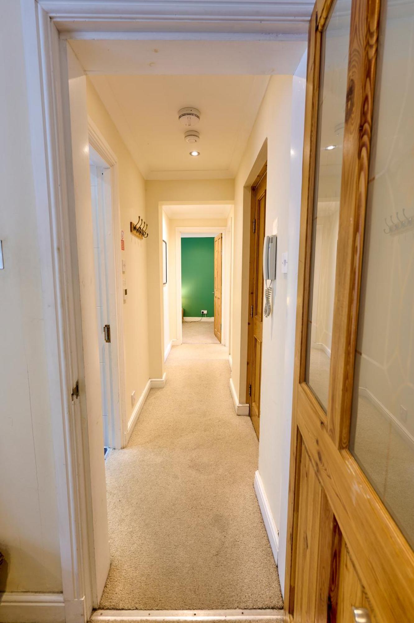 Central Stay On Main St- Harbour Views أوبان المظهر الخارجي الصورة